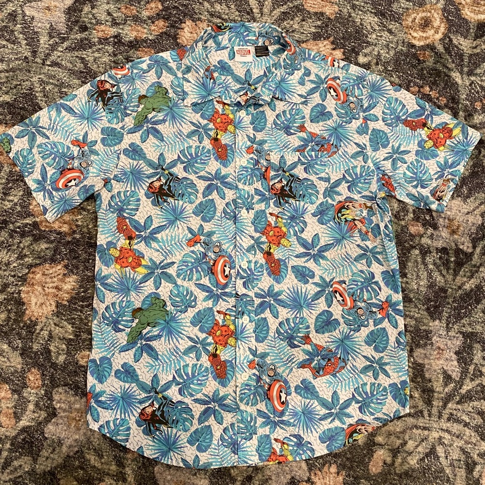 Marvel Avengers Hawaiian Button Up Iron Man Thor Hulk Widow Spider Man Cap MED